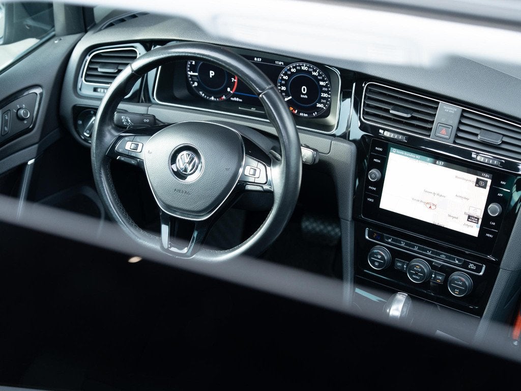 Volkswagen Golf Variant 1.5 TSI Highline R Line | Schuif/ Ka, 12 maanden, 4 cilinders, Origineel Nederlands, 690 kg