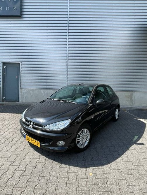 Peugeot 206 1.4 X-line 3D 2005 Zwart, Auto's, Peugeot, Voorwielaandrijving, 31 €/maand, 4 cilinders, Zwart