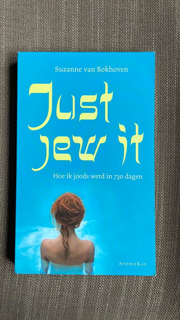 S. van Bokhoven - Just jew it, Ophalen of Verzenden, Zo goed als nieuw, S. van Bokhoven
