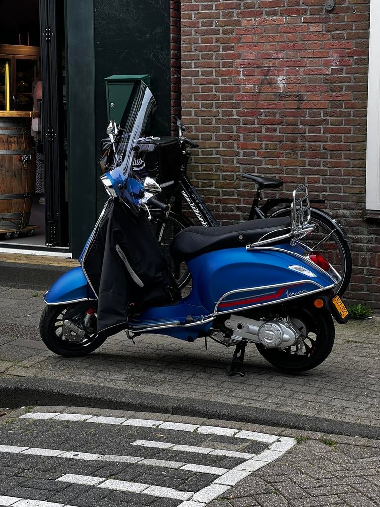 Vespa sprint 2021 | mat blauw, Ophalen, Zo goed als nieuw, Benzine, Vespa S