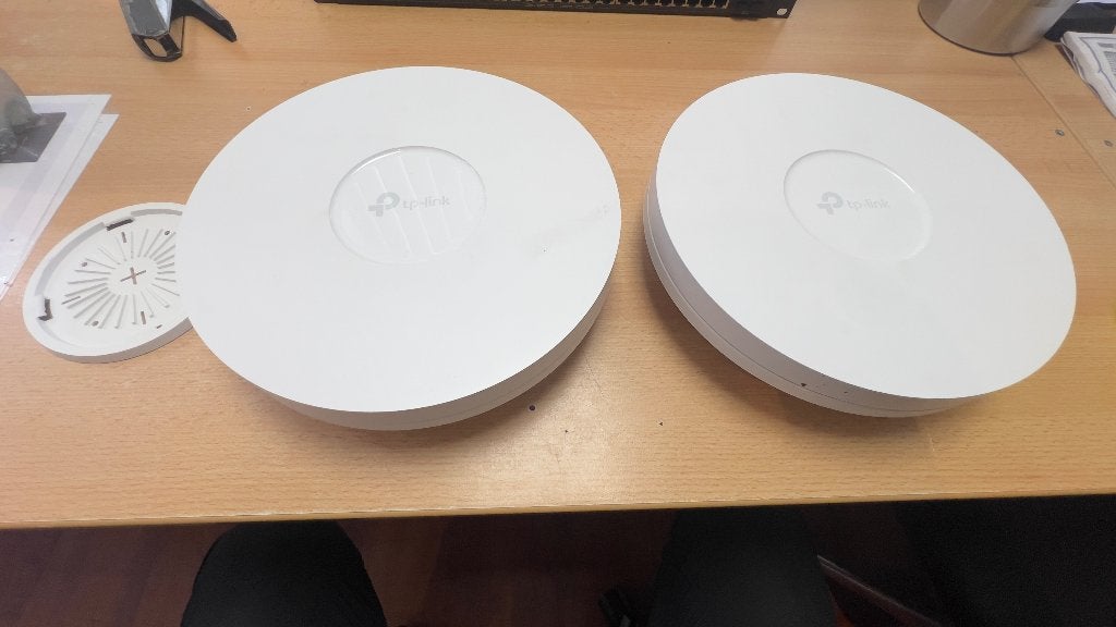 TP-Link Omada EAP670 Acces points 2 stuks, Computers en Software, Accesspoints, Ophalen of Verzenden, Zo goed als nieuw, Tp link