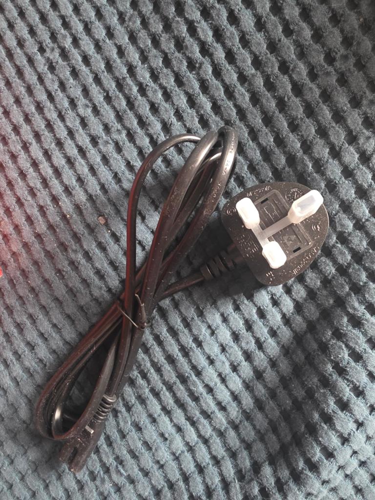 3-polige stekker met netsnoer (UK), Ophalen of Verzenden, Zo goed als nieuw, Kabel of Snoer