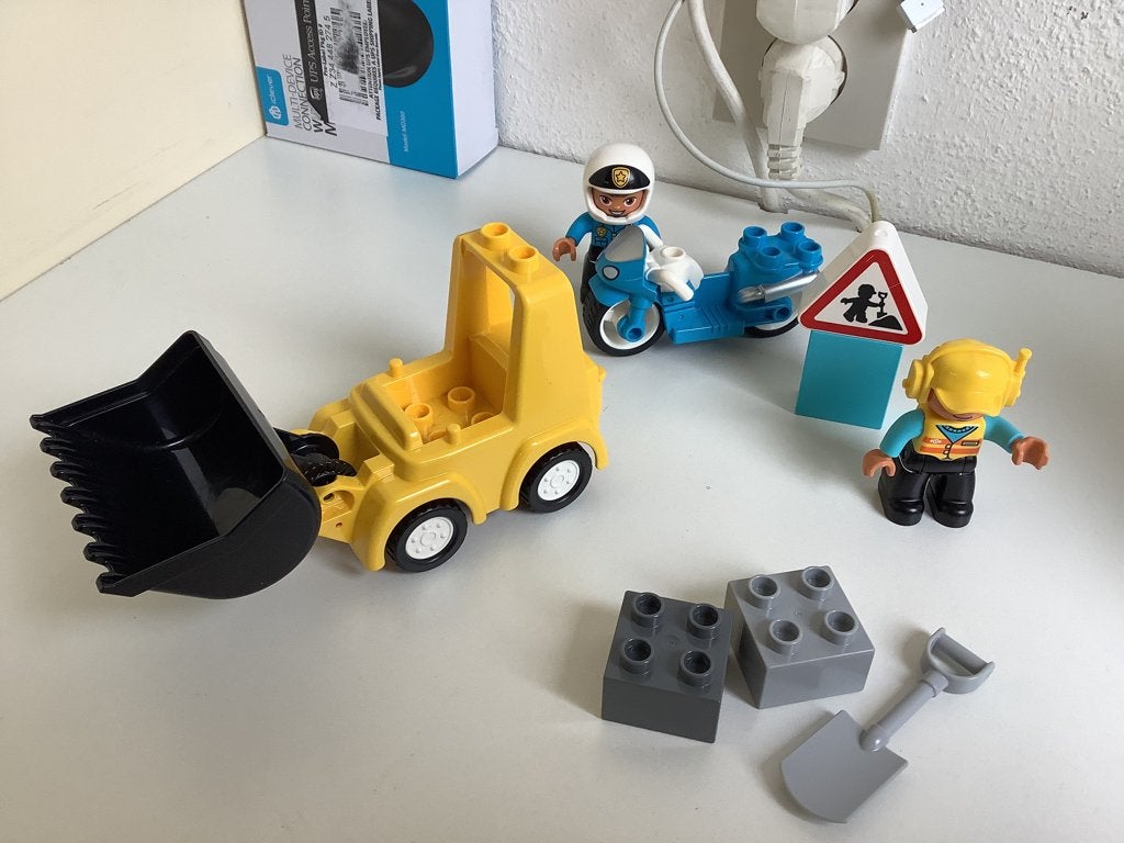 2 sets duplo politie motor en wegwer, Kinderen en Baby's, Speelgoed | Duplo en Lego, Ophalen of Verzenden, Duplo