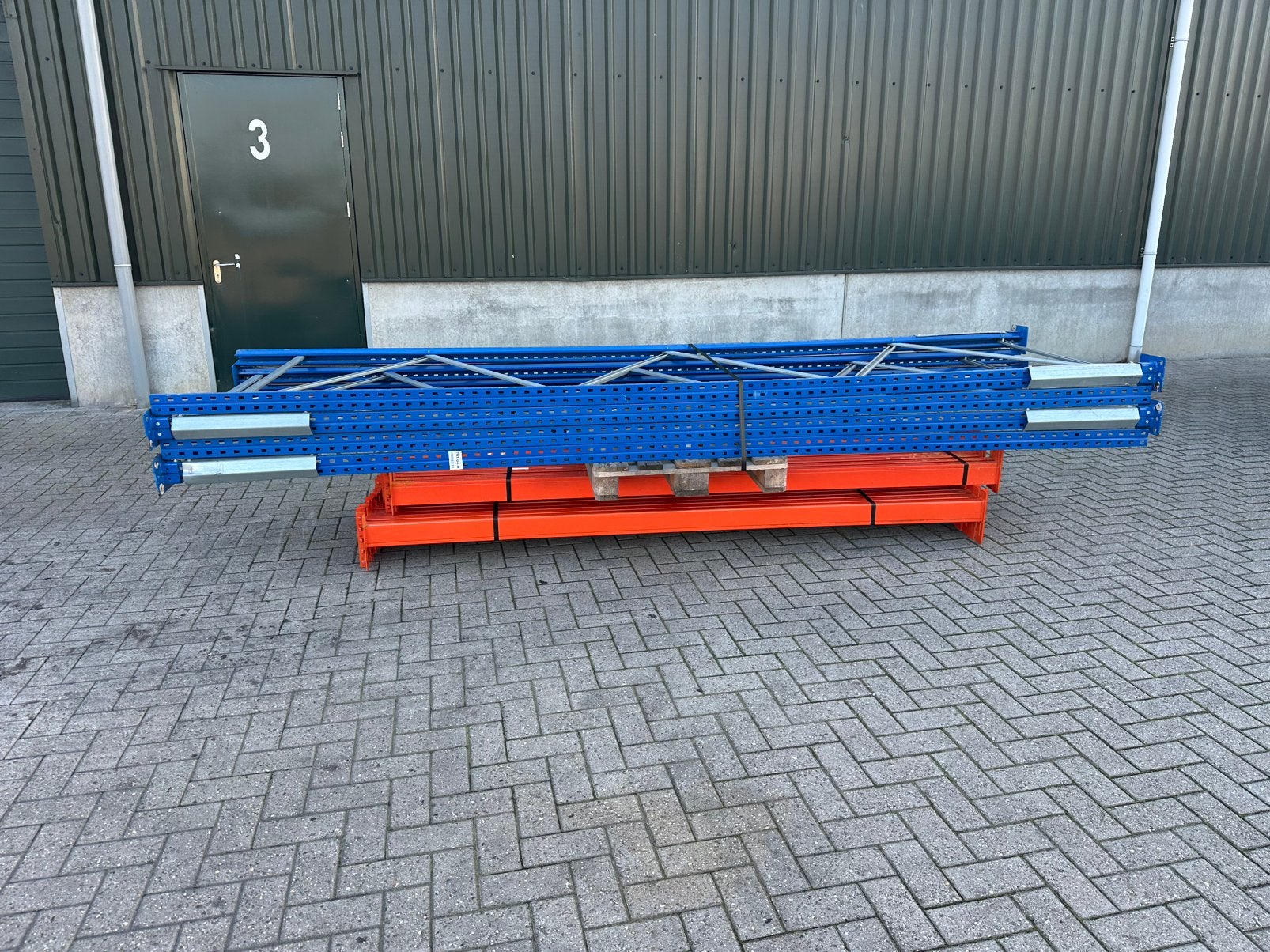 Pallet stelling esmena, Zakelijke goederen, Ophalen
