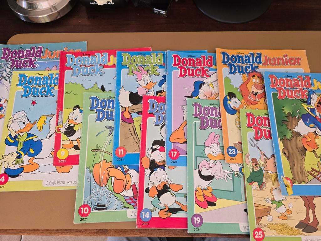 Donald Duck tijdschriften - Diverse nummers 2021, Meerdere stripboeken, Ophalen of Verzenden, Gelezen, Walt Disney