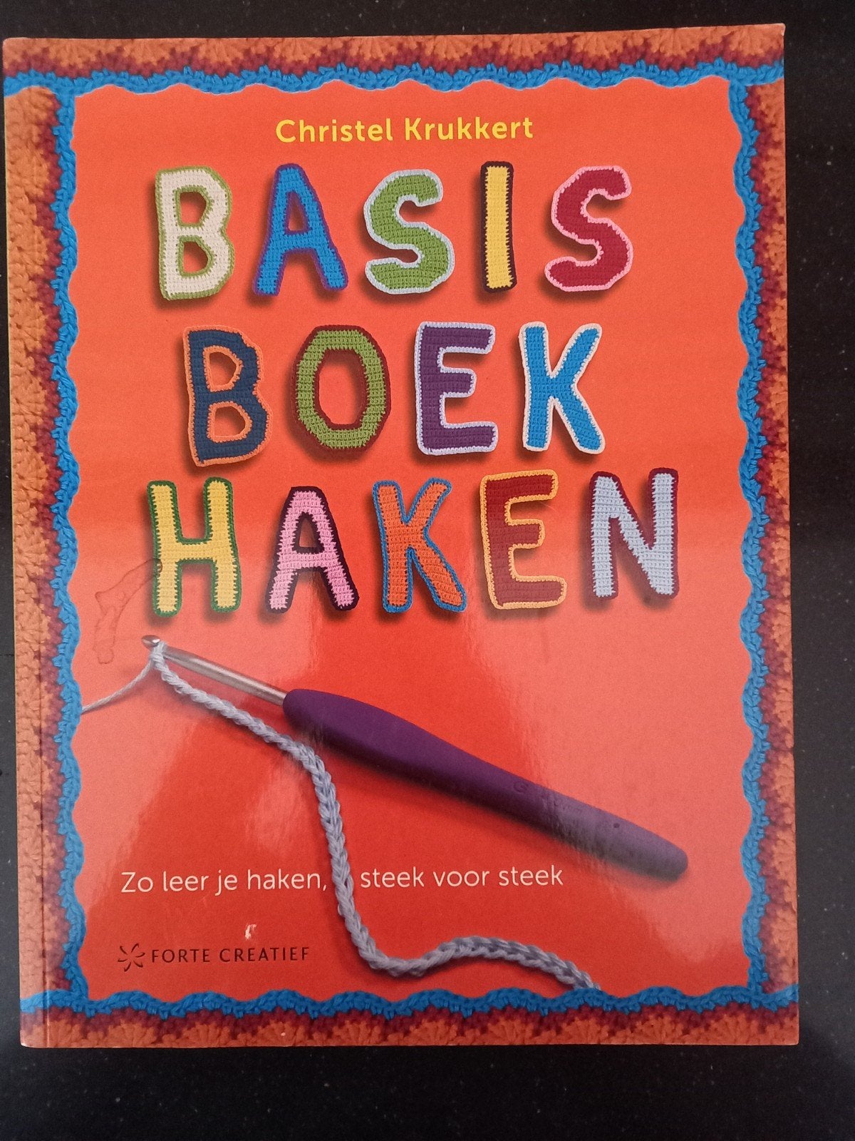 Christel Krukkert - Basisboek haken, Breien en Haken, Ophalen of Verzenden, Zo goed als nieuw, Christel Krukkert