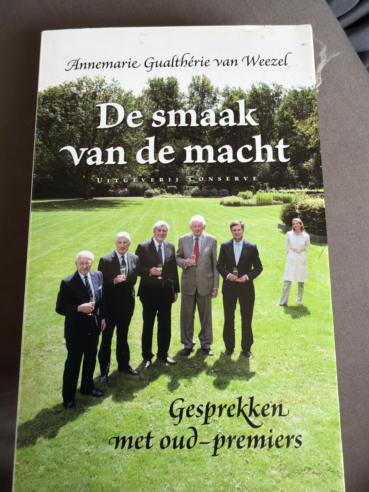 KKK. Annemarie Gualthérie van Weezel - De smaak van de macht, Ophalen of Verzenden, Zo goed als nieuw, Annemarie Gualthérie van Weezel