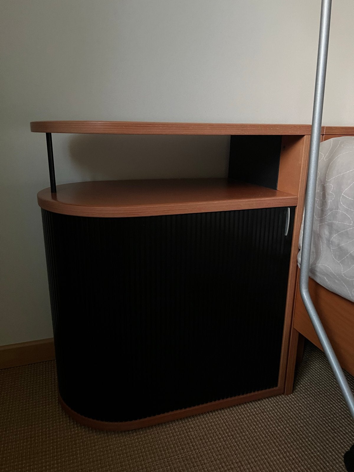 Auping Auronde nachtkastjes (set), kersen, Ophalen, Gebruikt, 55 tot 70 cm, 65 cm of meer