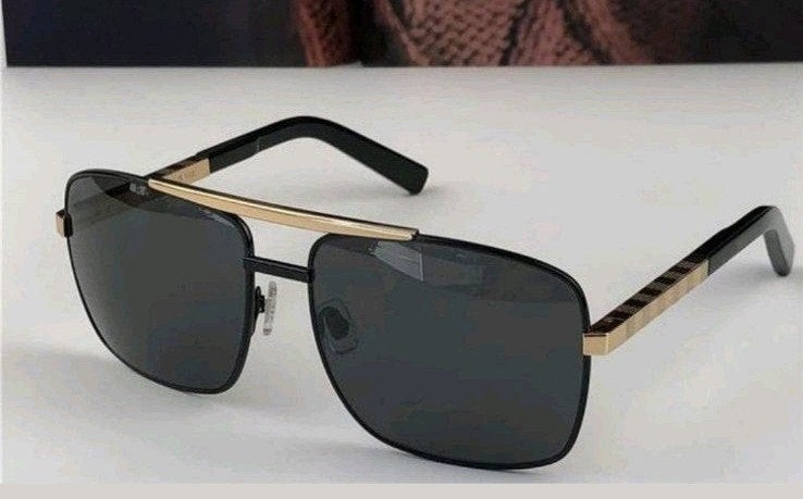 Louis vuitton zonnebril nieuwe, Ophalen of Verzenden, Nieuw, Zwart, Overige merken