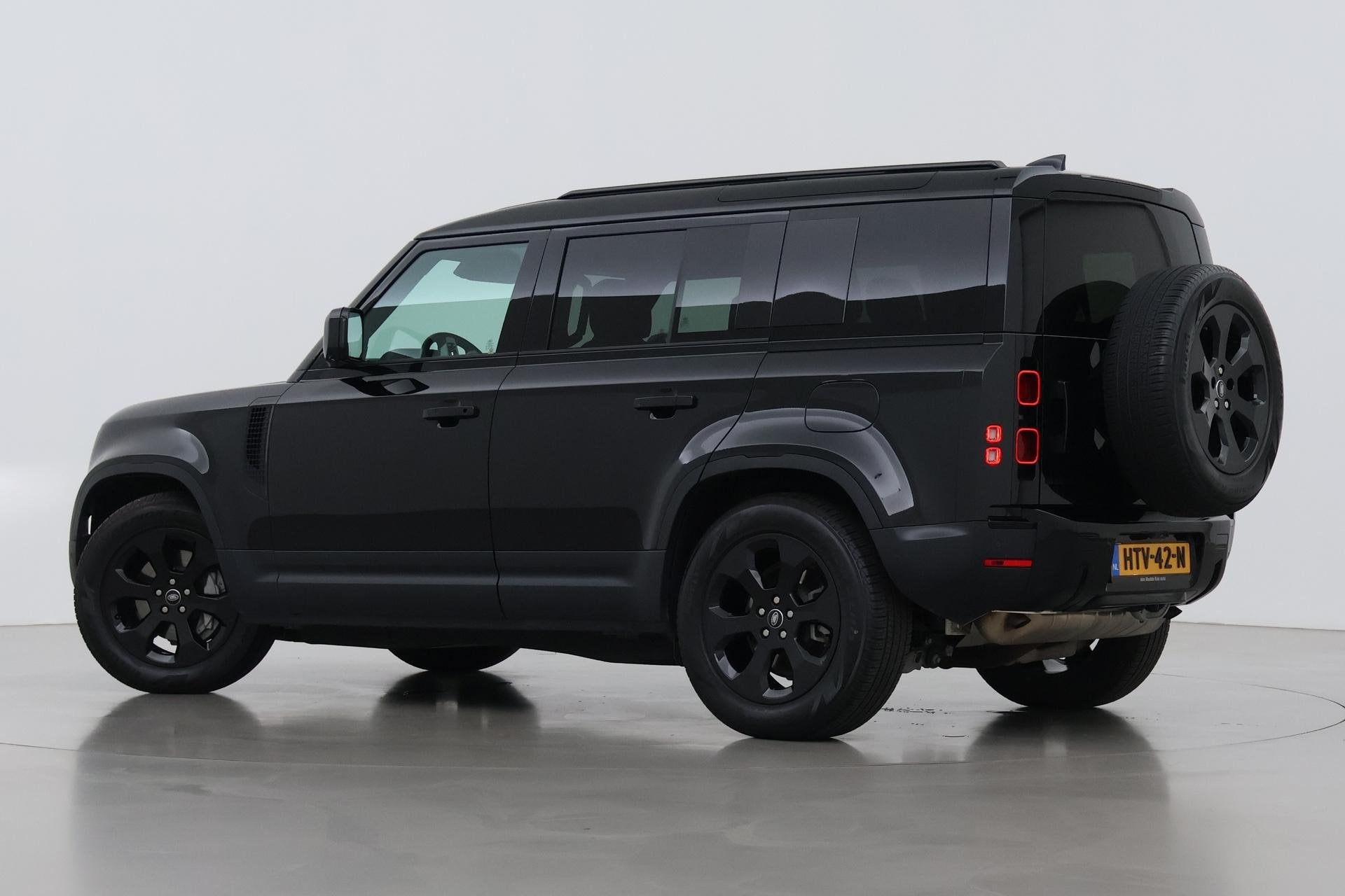 Land Rover Defender P300e S | Luchtvering | 360° Camera | T, Automaat, Gebruikt, Euro 6, Verwarmde buitenspiegels