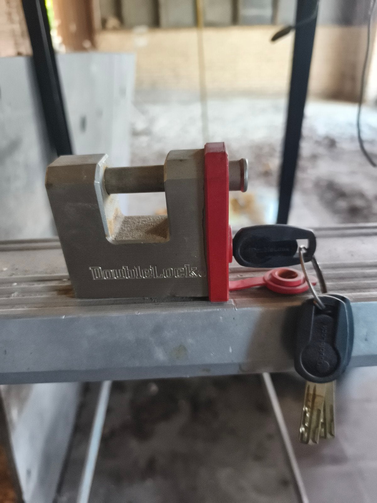 DoubleLock containerslot/aanhangerslot  met sleutels, Ophalen of Verzenden, Gebruikt, IJzer, Slot