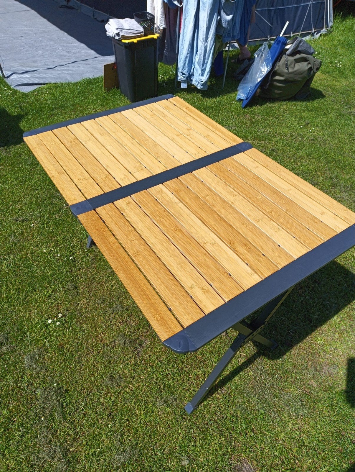 Campingtafel, Caravans en Kamperen, Kampeermeubelen, Ophalen of Verzenden, Gebruikt, Campingtafel