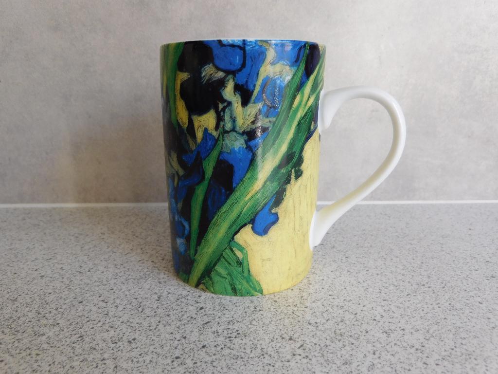 Mok 250 ml. Irissen Vincent van Gogh, Gebruikt, Ophalen of Verzenden, Overige stijlen, Kop(pen) en/of Schotel(s)