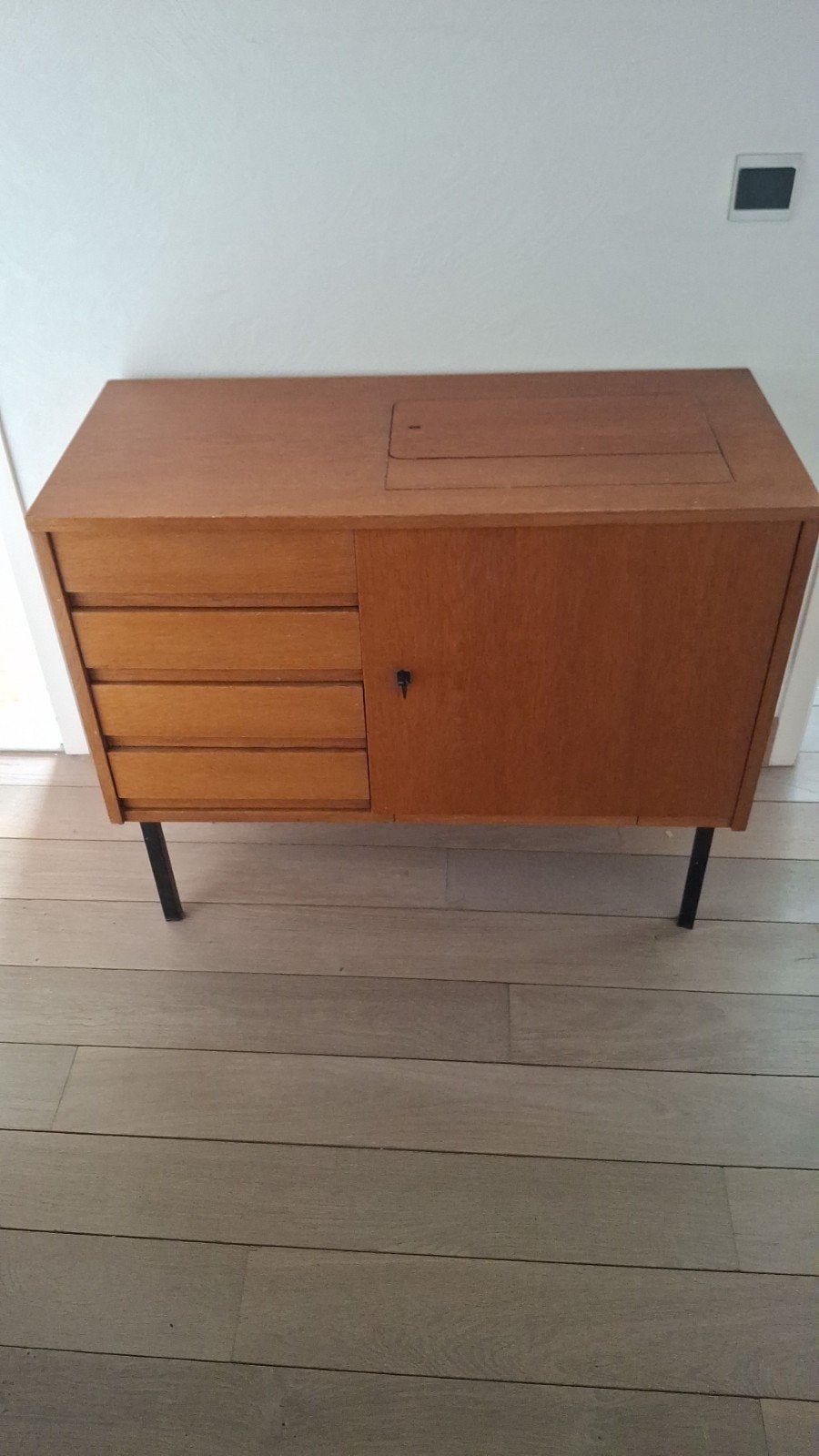 Kastje vintage, Huis en Inrichting, Kasten | Roldeurkasten en Archiefkasten, Ophalen, 25 tot 50 cm, 50 tot 100 cm, Minder dan 100 cm