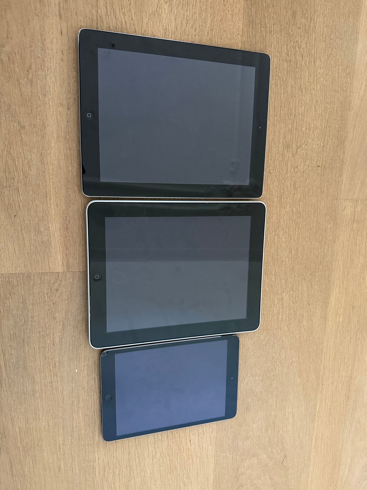 3x Apple iPads: A1219, A1416, A1489 - Diverse Modellen, Computers en Software, Apple iPads, Ophalen, Gebruikt, Apple iPad, Wi-Fi