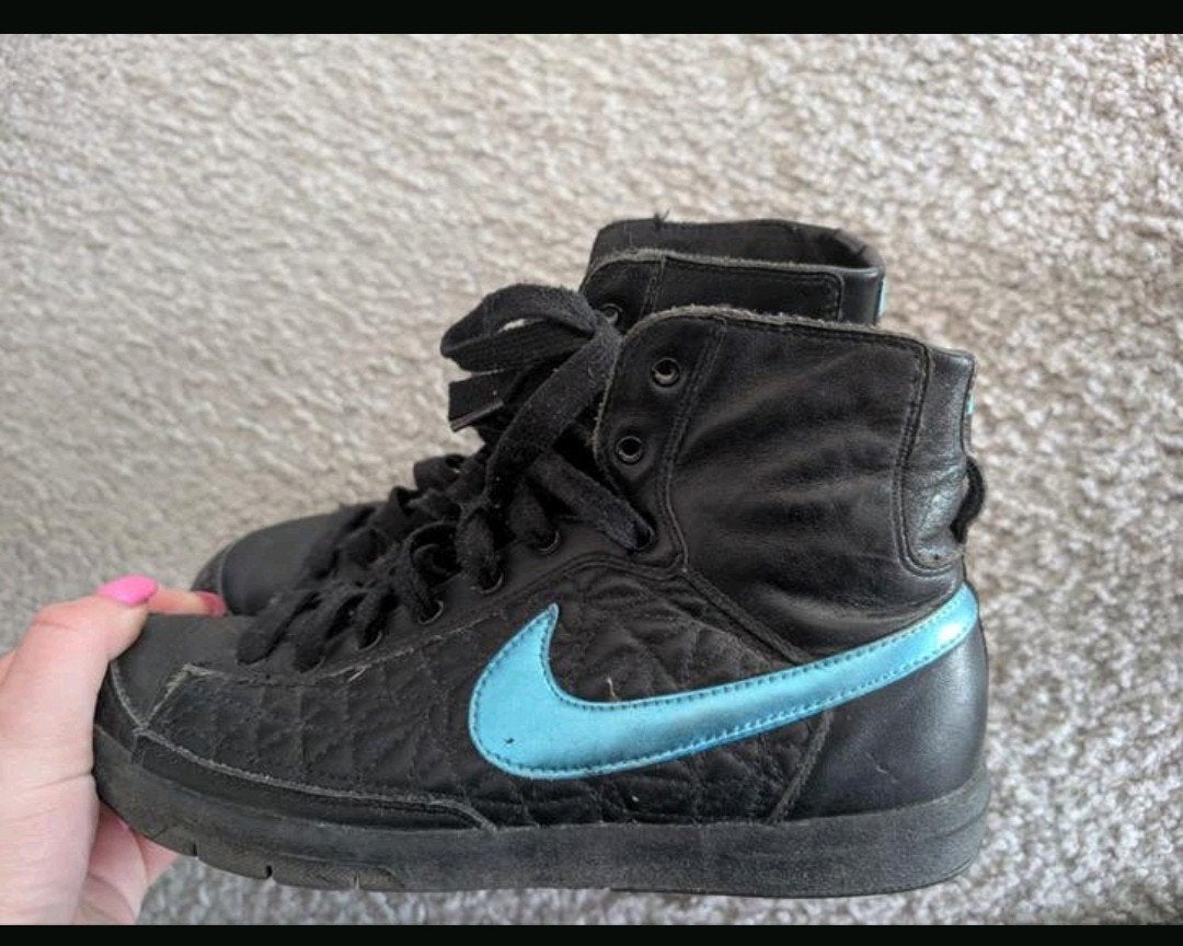 nieuw! zwarte Nike sneakers dames met blauw maat 39, Blauw, Nike, Nieuw, Ophalen of Verzenden