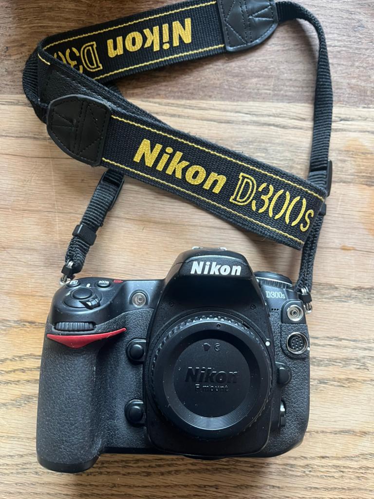 Nikon D300s, Audio, Tv en Foto, Fotocamera's Digitaal, Ophalen of Verzenden, Zo goed als nieuw, Nikon, Geen optische zoom