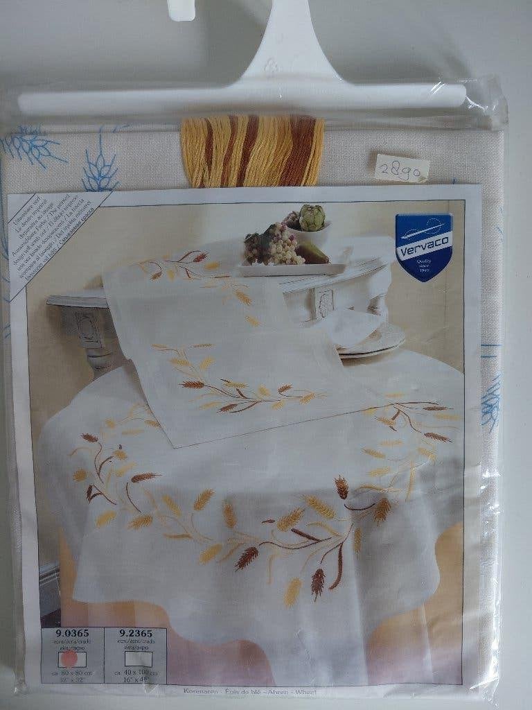 Vervaco Borduur Tafelkleed 80X80 korenaren, Ophalen of Verzenden, Nieuw, Handborduren, Borduurpakket
