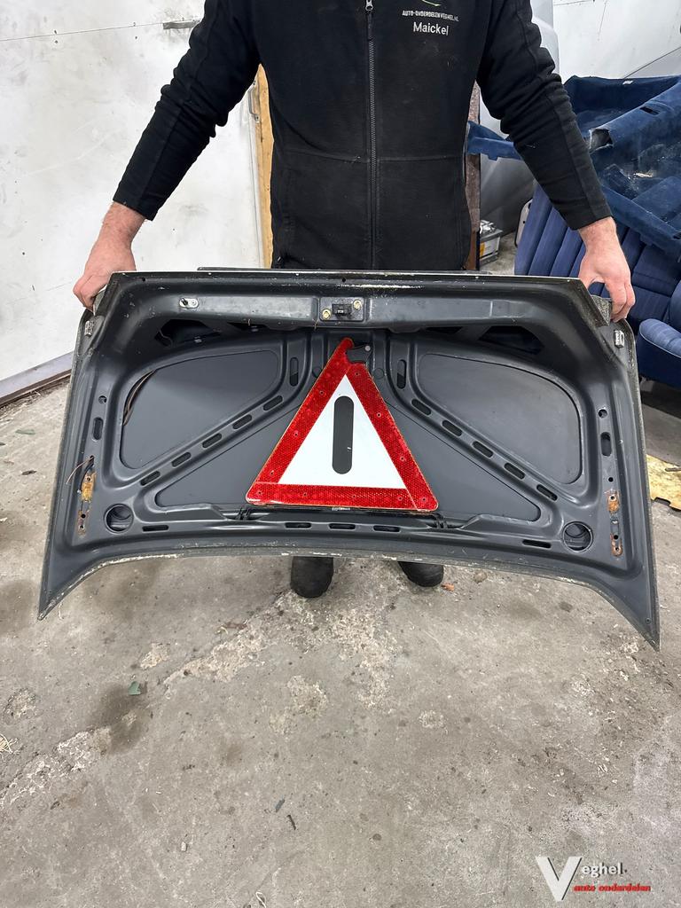 Mercedes w124 Sedan Achterklep diverse kleuren op voorraad, Auto-onderdelen, Ophalen, Gebruikt, -, -