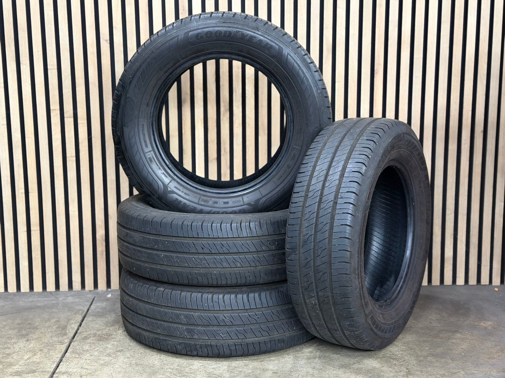4x 215-65-16C BUS GOODYEAR ZOMER 7MM ZGAN dot24 €350 all in, Ophalen, 16 inch, Nieuw, Band(en)