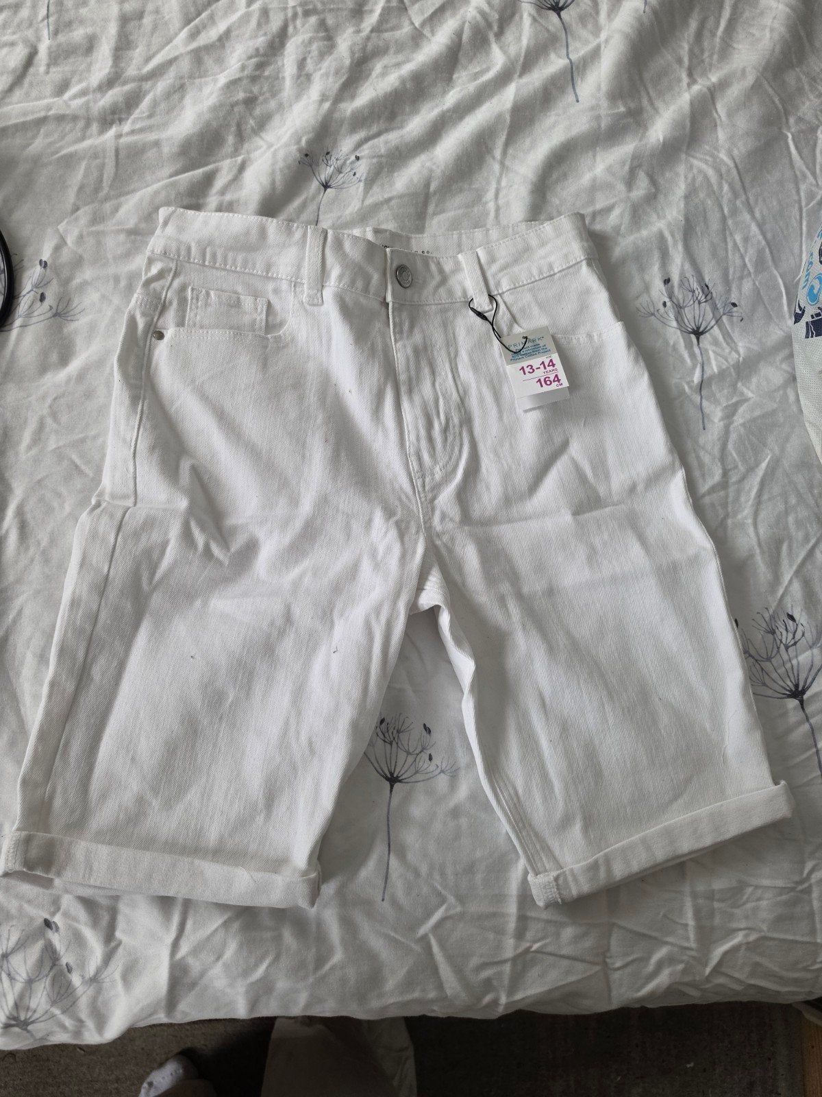 nieuw met kaartje , korte broek , short maat 164 wit, Broek, Nieuw, Ophalen of Verzenden, Primark