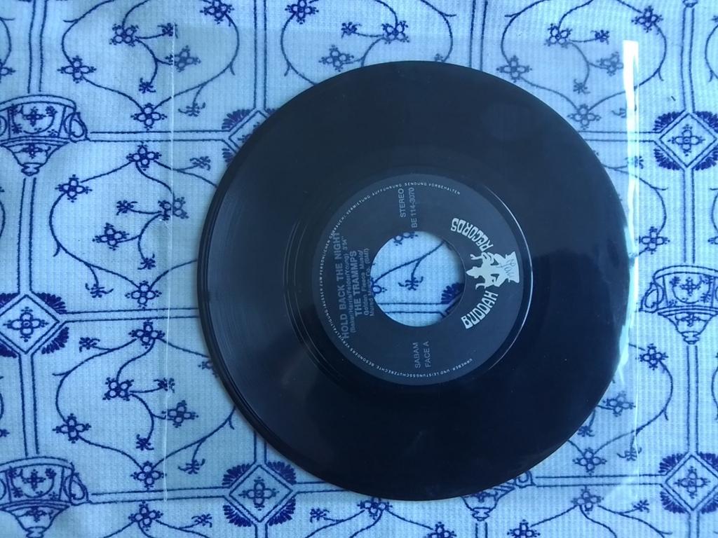 The trammps        Hold back the night, Cd's en Dvd's, Ophalen of Verzenden, Zo goed als nieuw, Pop, Single