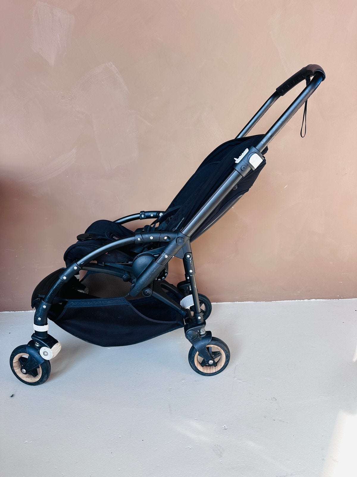 Bugaboo Bee 5 All Black - Complete Set met 2 Reiswiegen