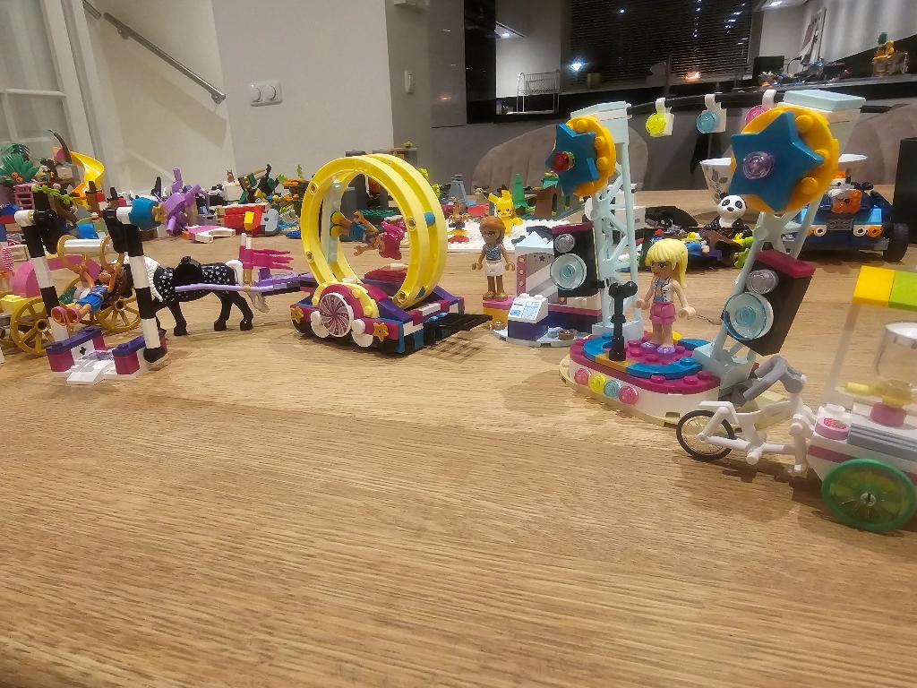 Lego 41390 + 41439 + 41686 + 41719 + 11021, Verzenden, Lego, Friends, Zo goed als nieuw
