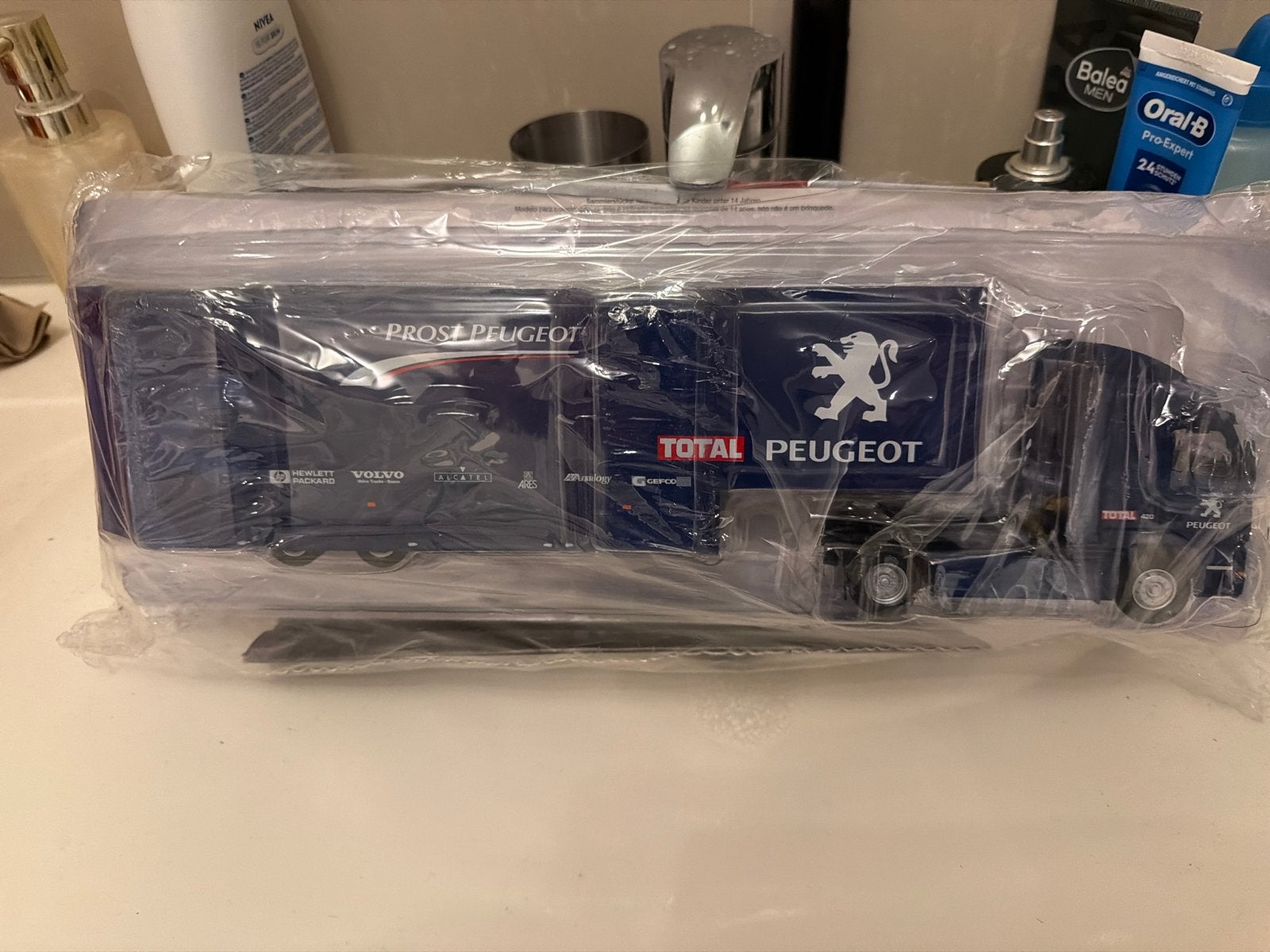 Centauria 1/43 F1 Transporter Prost Peugeot Volvo, Overige merken, S, Z, Nieuw