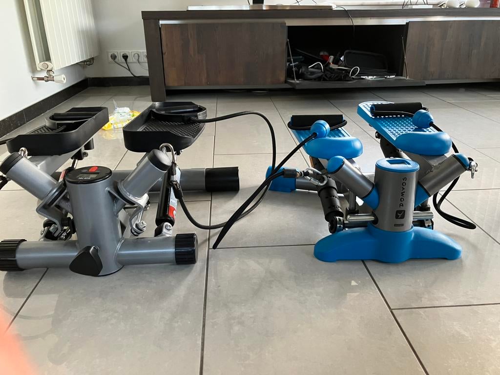 2 stuks zgan steppers Run Tec en Domyos NIEUWSTAAT, Sport en Fitness, Ophalen, Benen, Stepapparaat, Zo goed als nieuw
