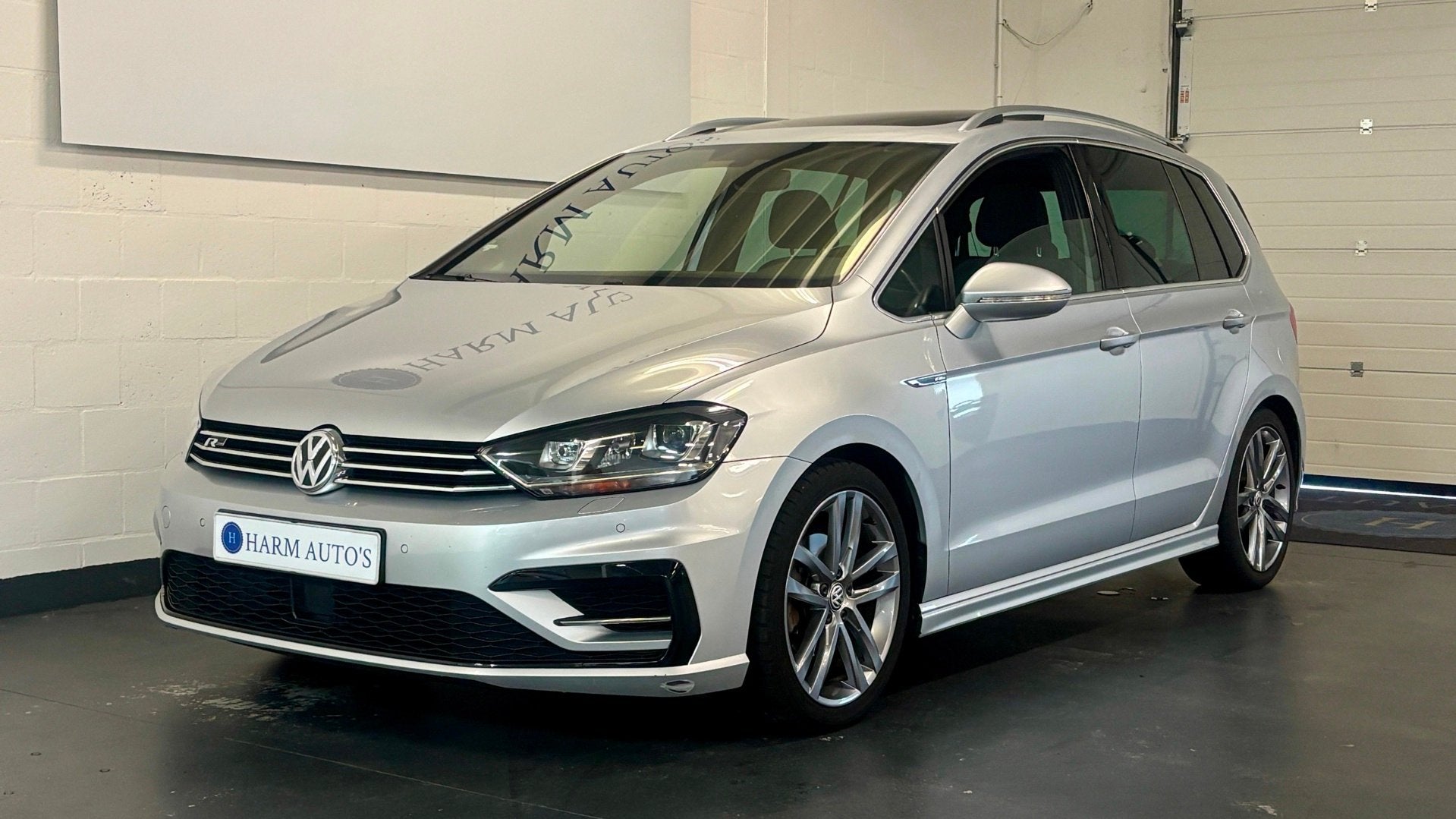 Volkswagen Golf Sportsvan 1.4 TSI R Line 150pk DSG Pano / Na, Dealer onderhouden, Gebruikt, Zwart, 150 pk