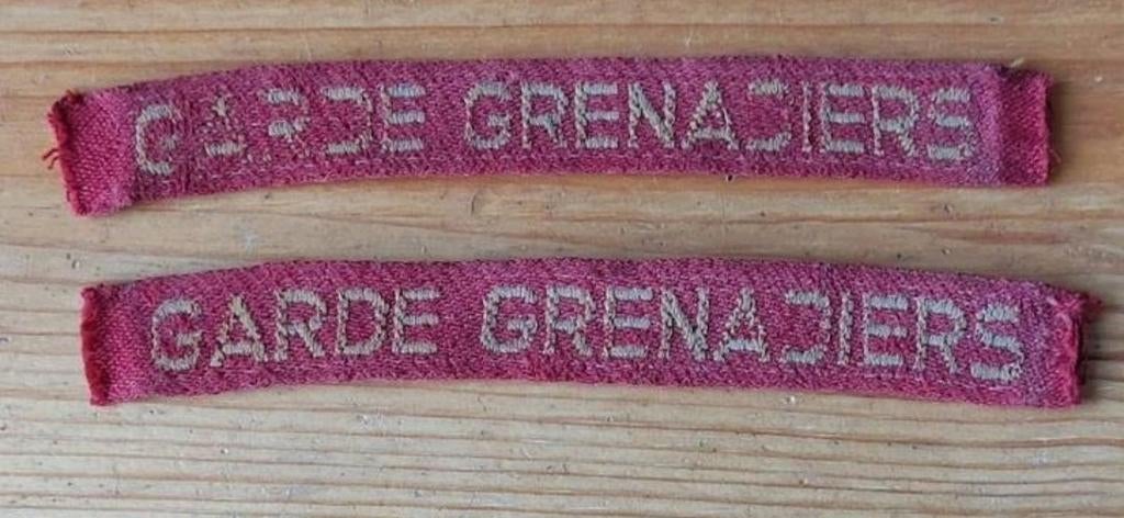 Set naamlinten Garde Grenadiers, Verzamelen, Ophalen of Verzenden, Landmacht, Nederland, Embleem of Badge