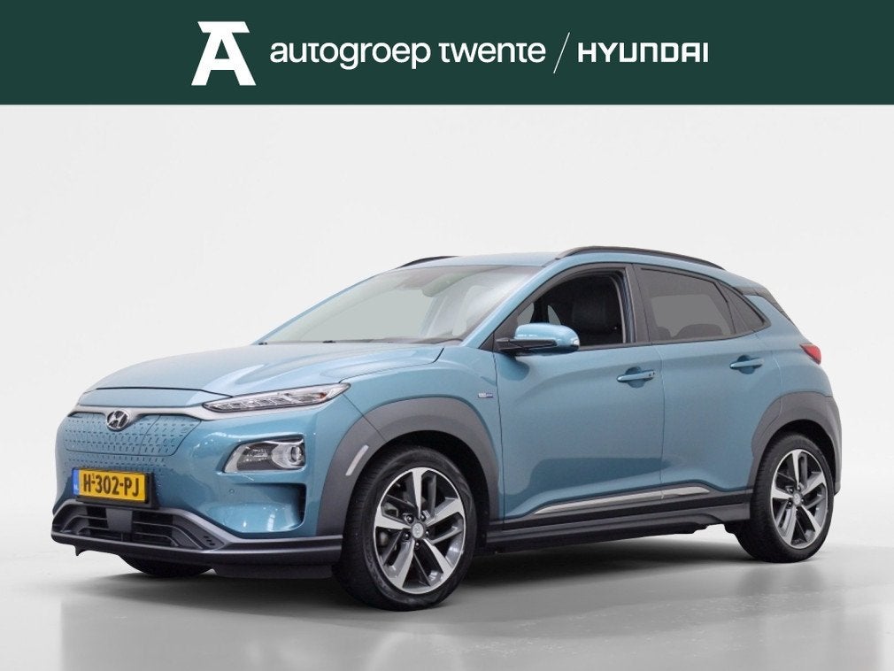 Hyundai KONA EV Premium 64 kWh | Trekhaak | 18" | SOH 92,1%