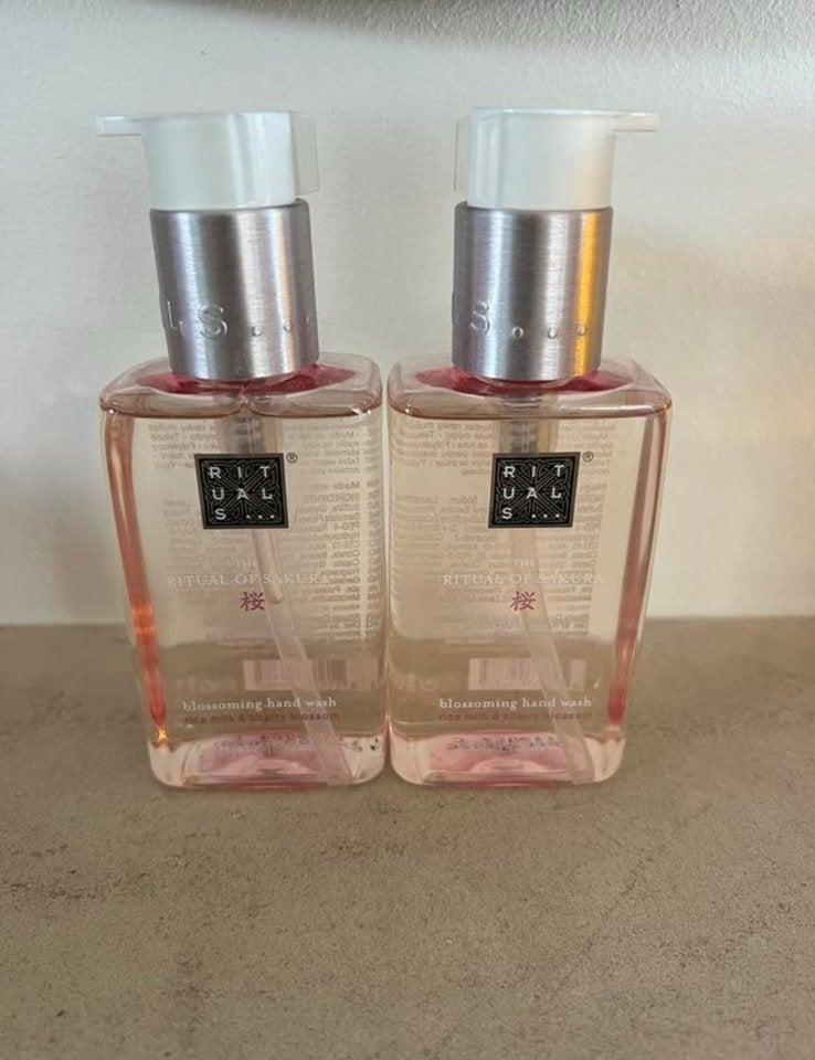 Rituals Sakura mini handwash 110 ml 🩷 Nieuw!, Sieraden, Tassen en Uiterlijk, Uiterlijk | Lichaamsverzorging, Ophalen of Verzenden