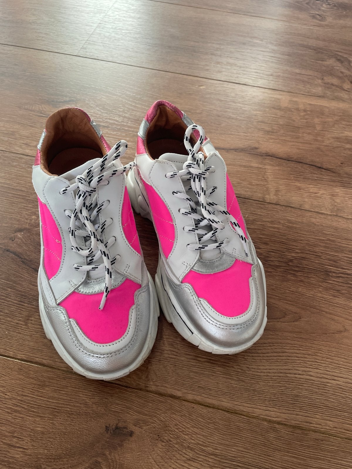 DWARS Roze/Zilveren Sneakers - Maat 39, Ophalen, Zo goed als nieuw, Roze, Sneakers of Gympen