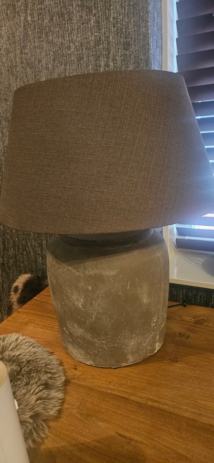 Landelijke kruiklamp met grijze kap, Textiel, Ophalen of Verzenden, Zo goed als nieuw, Grijs
