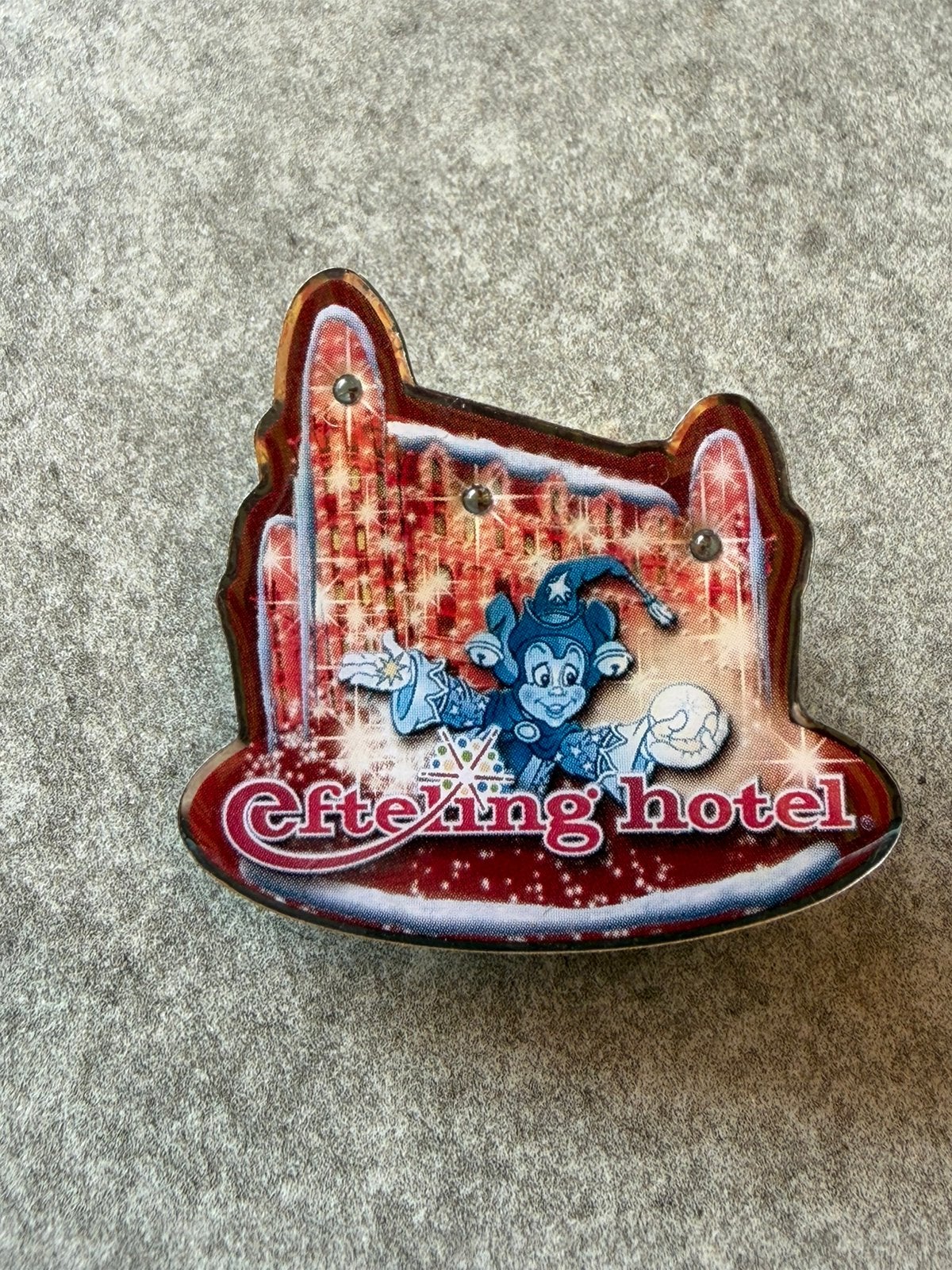 Efteling pin Efteling hotel met lichtjes, Verzamelen, Efteling, Ophalen of Verzenden, Zo goed als nieuw