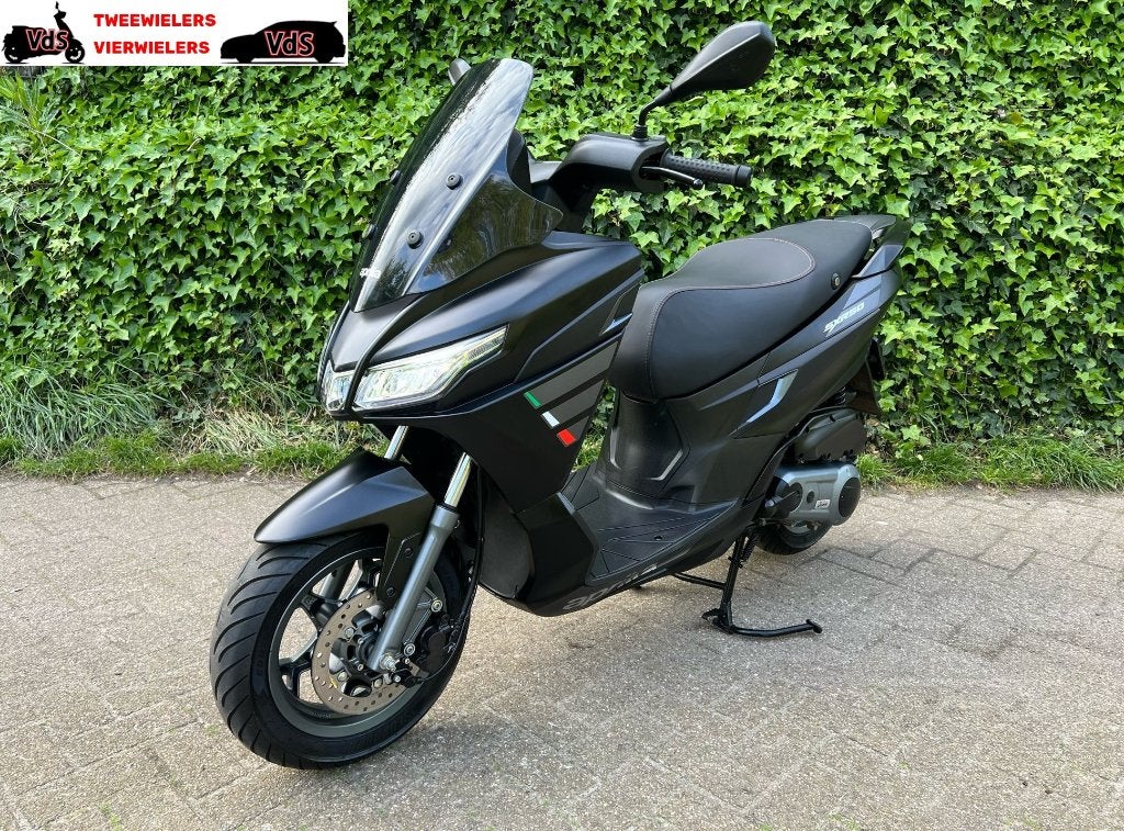 Aprilia SXR50 45 km Scooter NIEUW BETAAL MET in3, Fietsen en Brommers, Scooters | Aprilia, Info@vdstweewielers.nl, Overige modellen