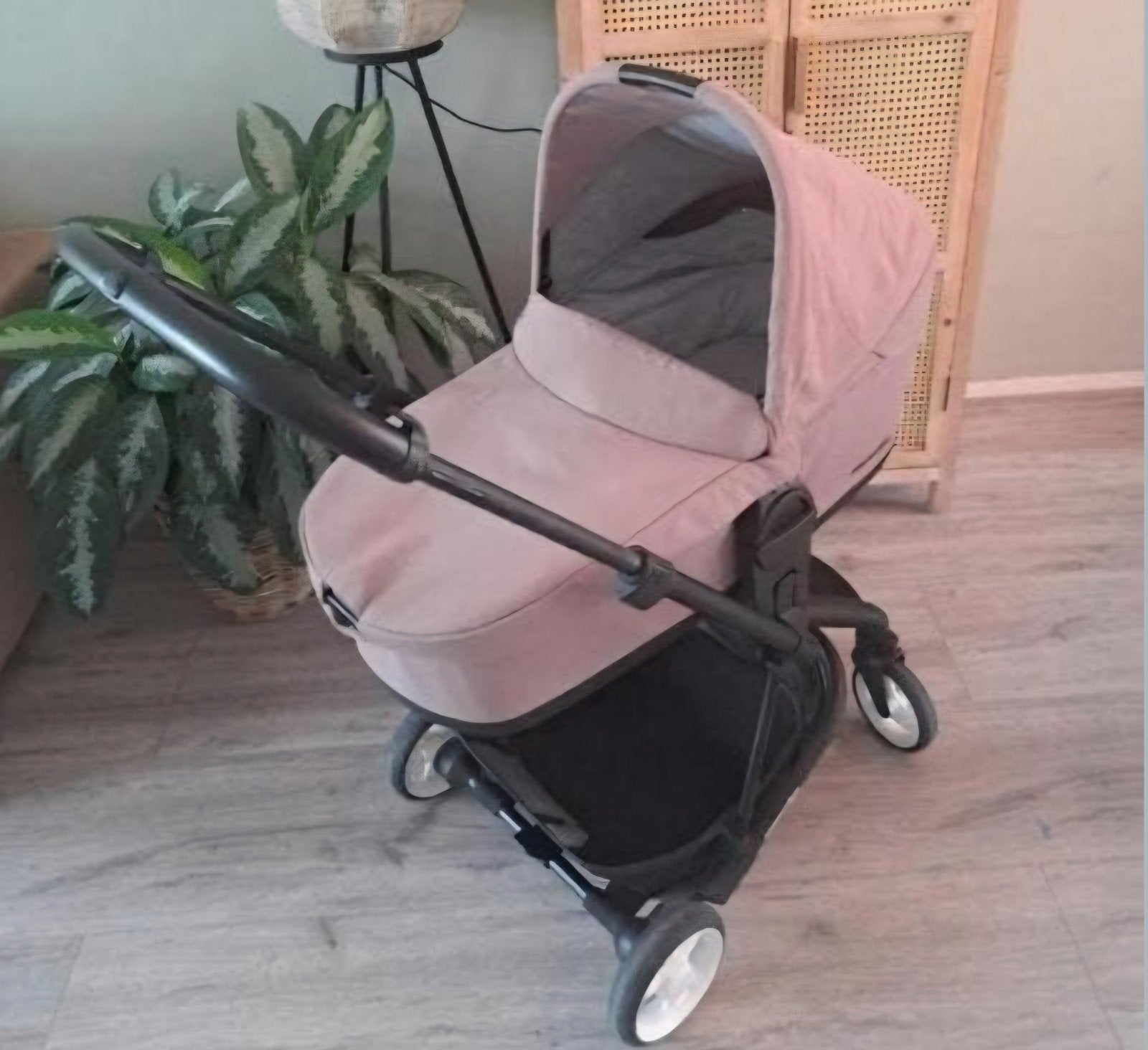 Easywalker Kinderwagen/Combiwagen oud roze., Kinderen en Baby's, Kinderwagens en Combinaties, Ophalen, Overige merken, Verstelbare duwstang