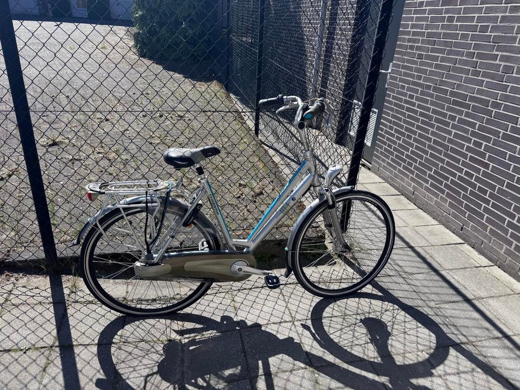 Damesfiets – opknapper / klusfiets, Fietsen en Brommers, Ophalen, Velgrem, Versnellingen, Gazelle
