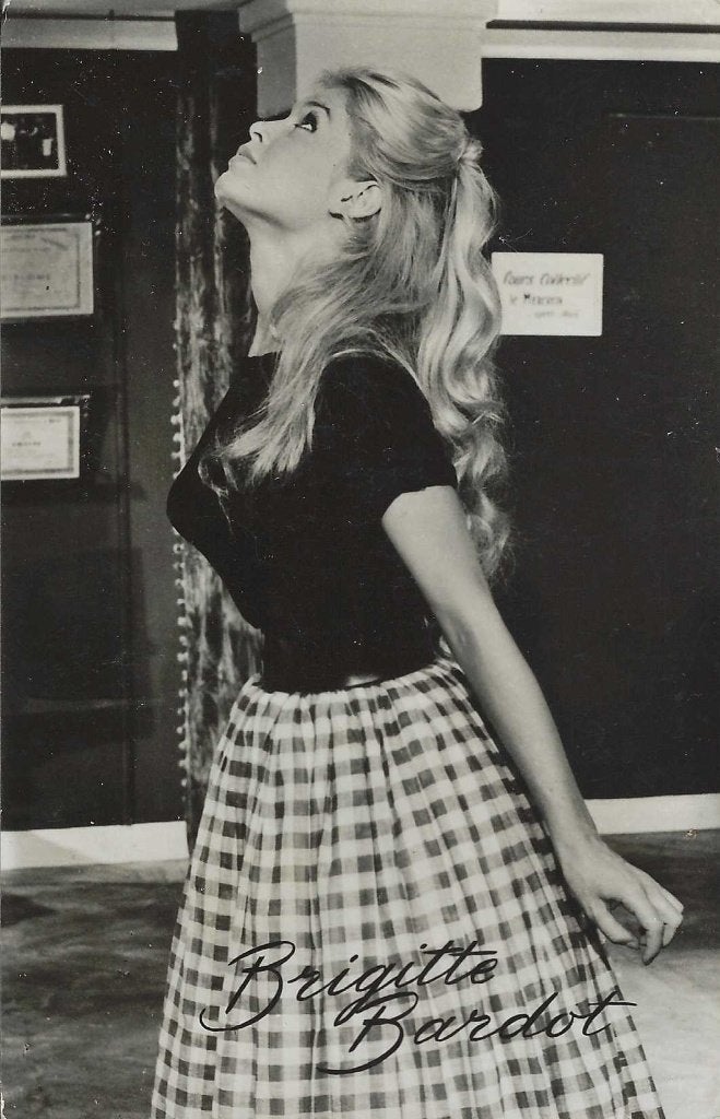 Filmsterren ansichtkaart Brigitte Bardot 1959, Verzenden, 1940 tot 1960, Gelopen, Sterren en Beroemdheden