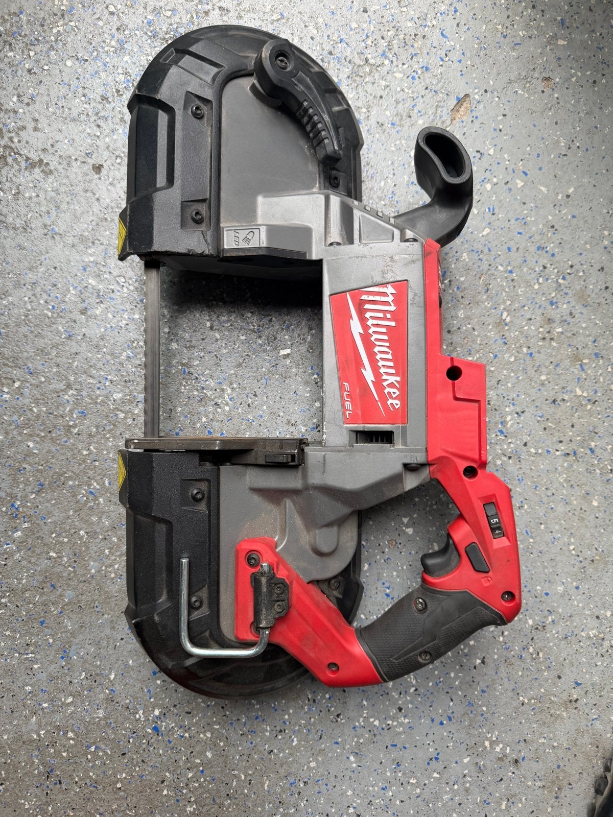 Milwaukee M18 CBS125 Accu Lintzaag - Zonder Accu, Gebruikt, 70 mm of meer, Ophalen of Verzenden, Lintzaag