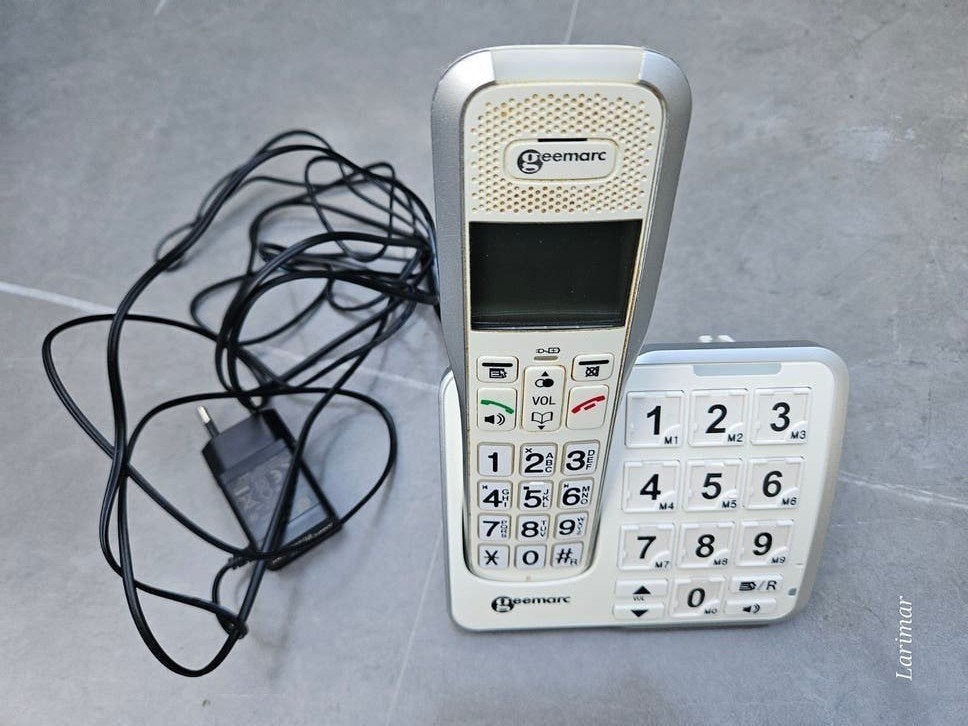 Geemarc senioren telefoon met grote toetsen, Telecommunicatie, Ophalen of Verzenden, Zo goed als nieuw, 1 handset