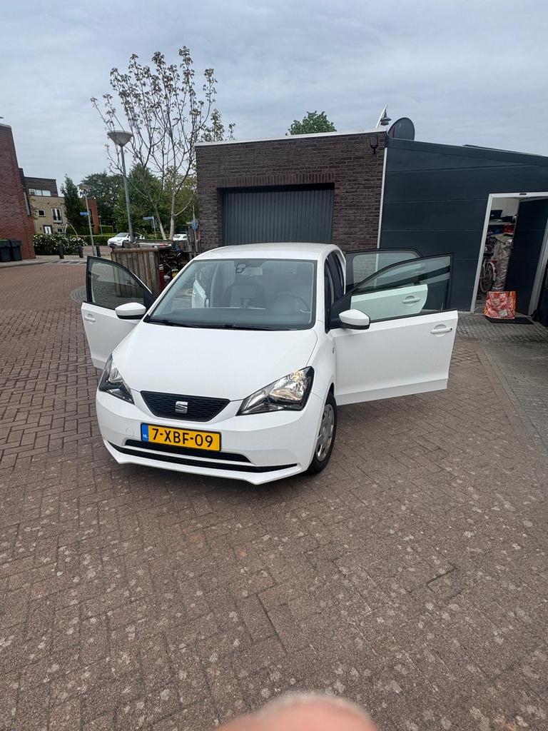 Seat Mii 1.0 Style 5DRS NAVI AIRCO NAP, Voorwielaandrijving, 840 kg, 4 stoelen, Mii