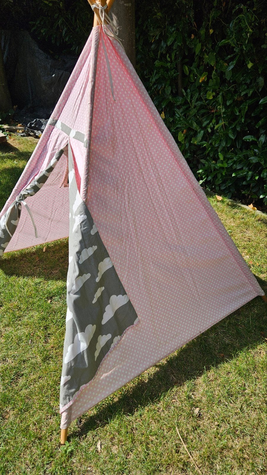 Leuke roze tipitent met stippen en wolkenpatroon, Ophalen, Gebruikt, Overige materialen