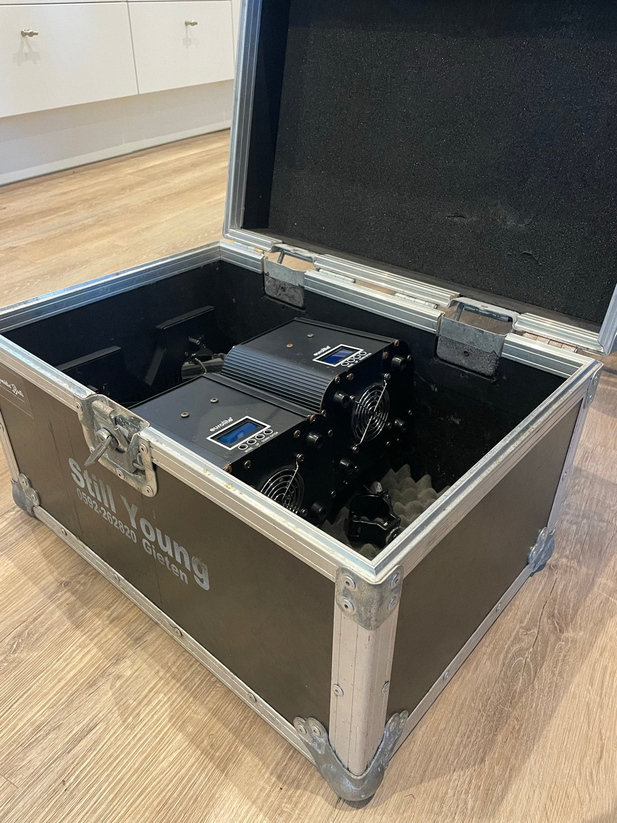 2x Eurolite LED TSL-150 Scan COB met Flightcase, Muziek en Instrumenten, Licht en Laser, Ophalen of Verzenden, Nieuw, Licht, Kleur