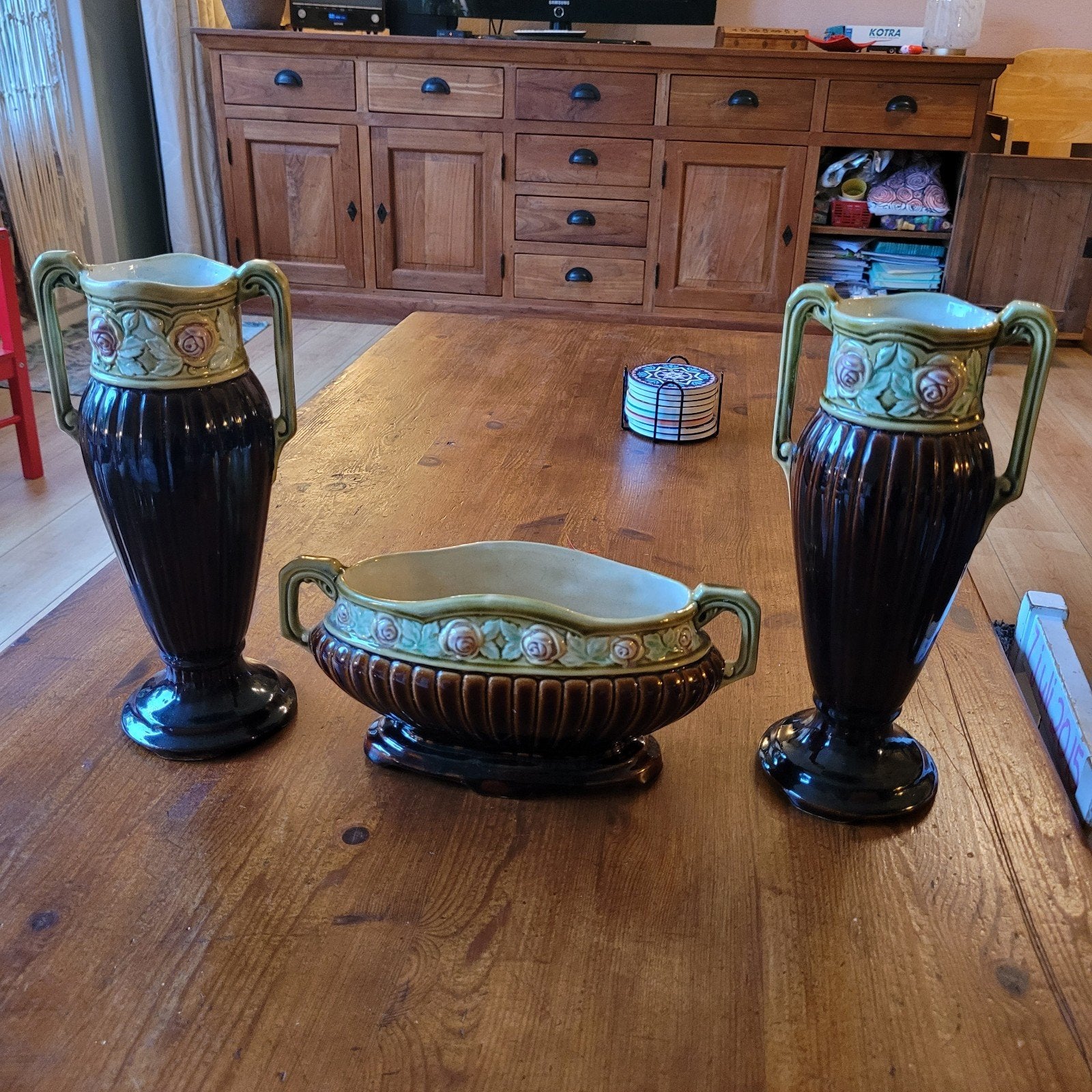 Vintage keramische vazen en schaal met roosdecoratie, Antiek en Kunst, Ophalen