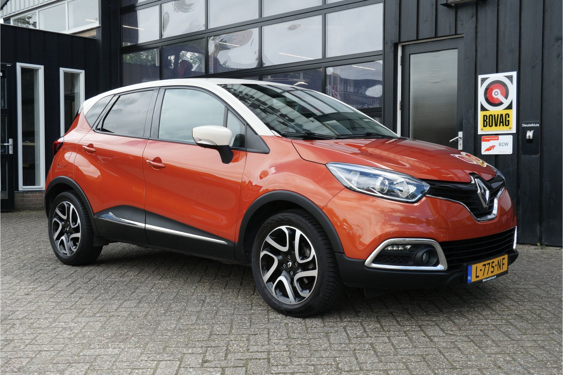 Renault Captur 1.5 dCi Authentique | Cruise | Airco | Navi |, Auto's, Euro 5, 620 kg, Grijs, SUV of Terreinwagen