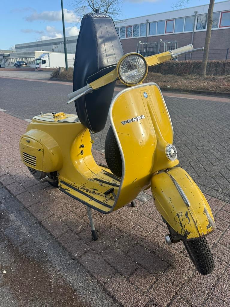 Vespa v50 Giallo Texas originele lack, Ophalen, Maximaal 45 km/u, Zo goed als nieuw, Benzine