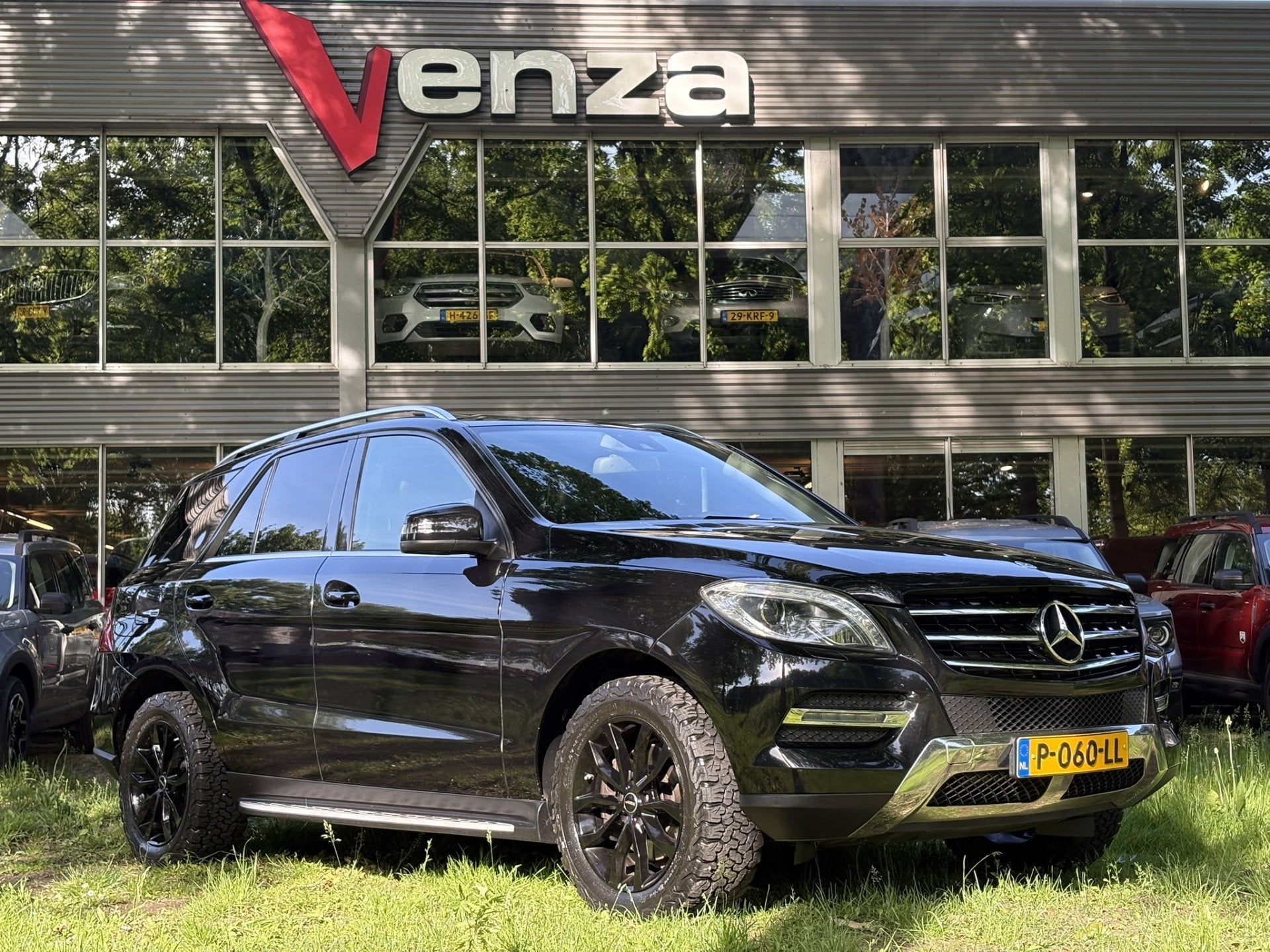 Mercedes-Benz M-Klasse 350 BlueTEC 4Matic (bj 2015), Auto's, Mercedes-Benz, Automaat, Gebruikt, 258 pk, 255 €/maand